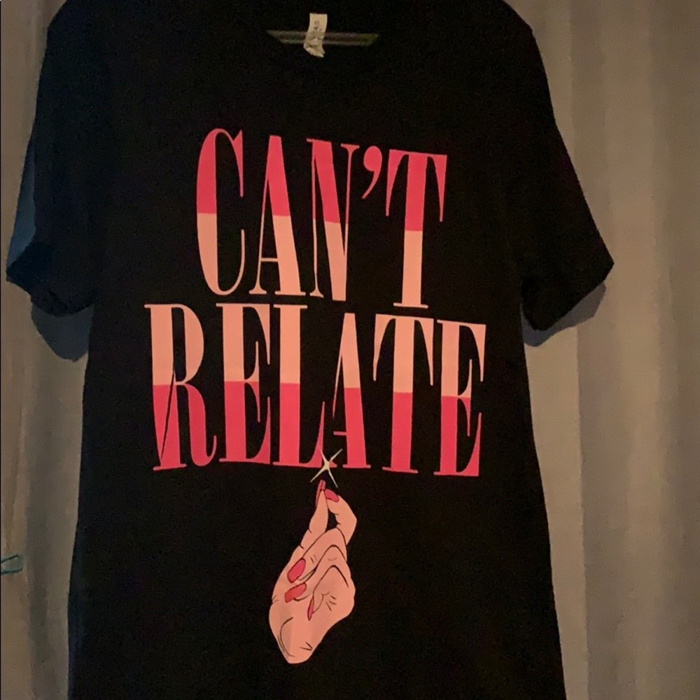 Jeffree stars “ can’t relate” tee shirt